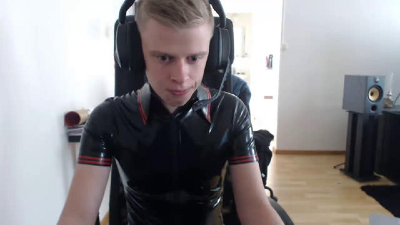 modelboii [2018-05-20 12:40:41]