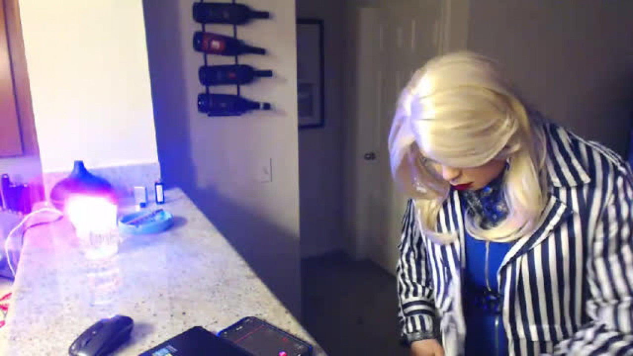 vivianfrost