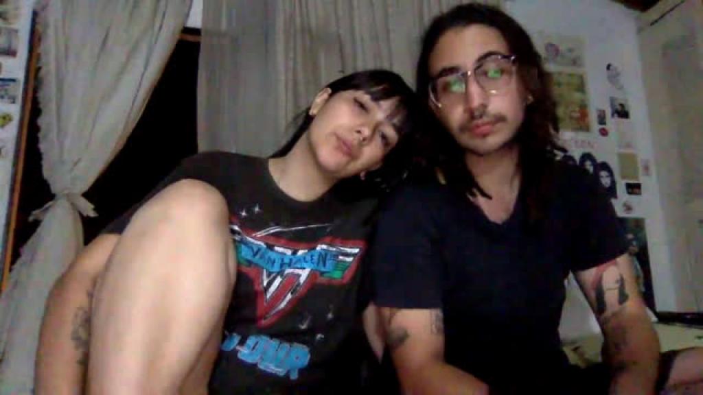 xxxnoah_and_nina [2020-03-05 23:50:47]