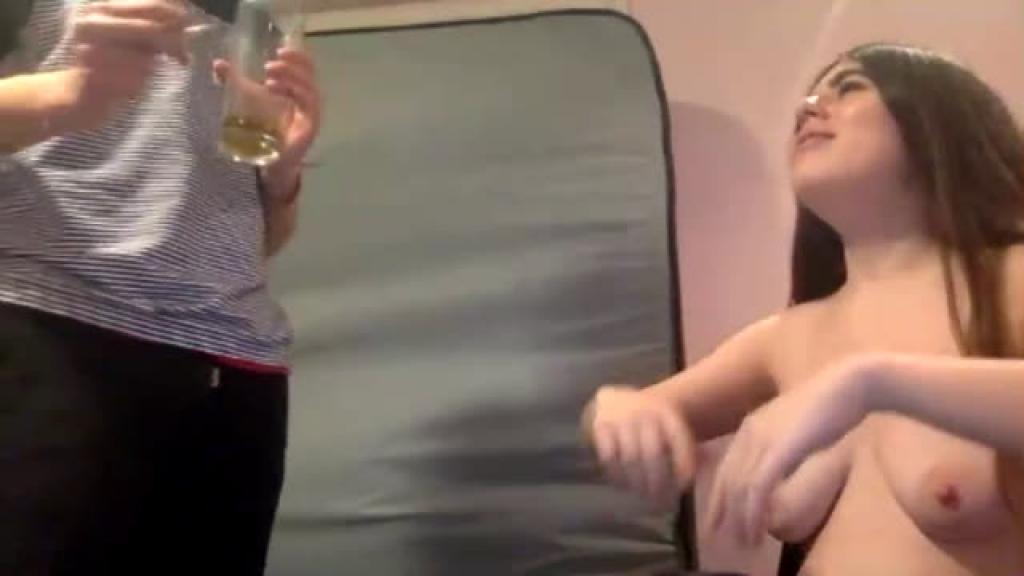 laurathesexybitch [2019-12-26 19:55:29]