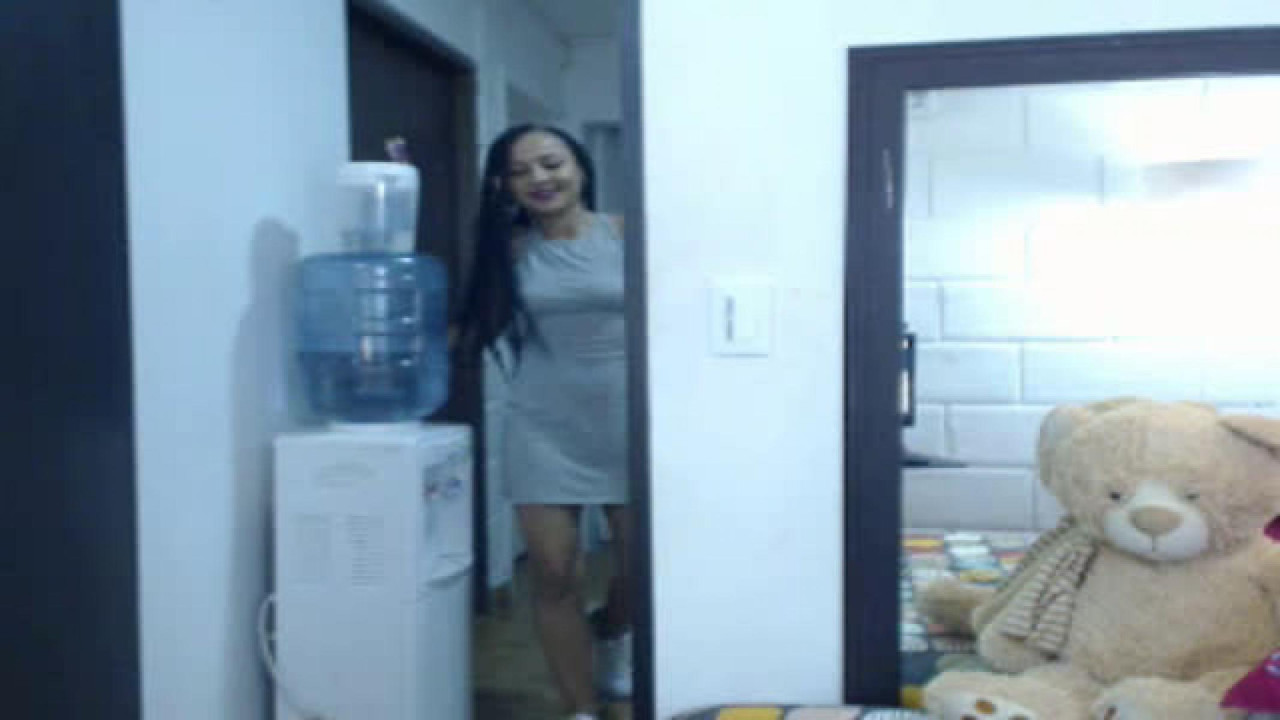 celeste_curls