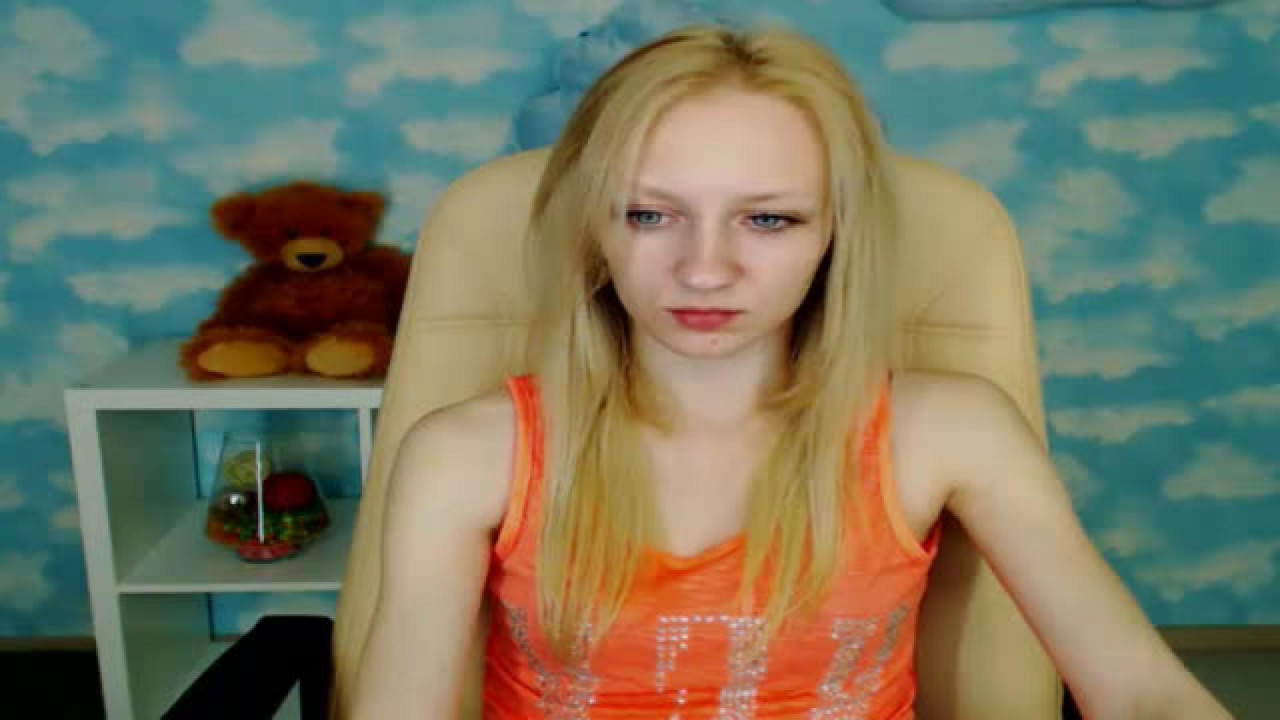AlbaFoxxyy CamSoda [2017-11-18 03:35:52]