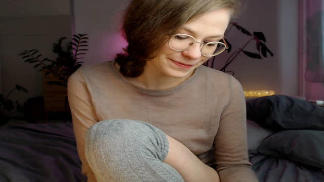 MaiFynn MyFreeCams [2018-04-19 06:40:12]