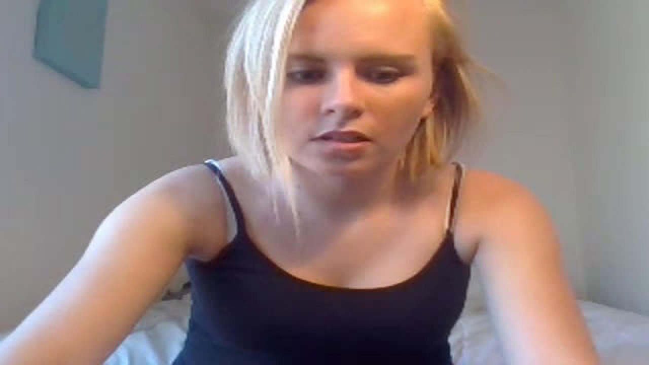 blonde_nurse