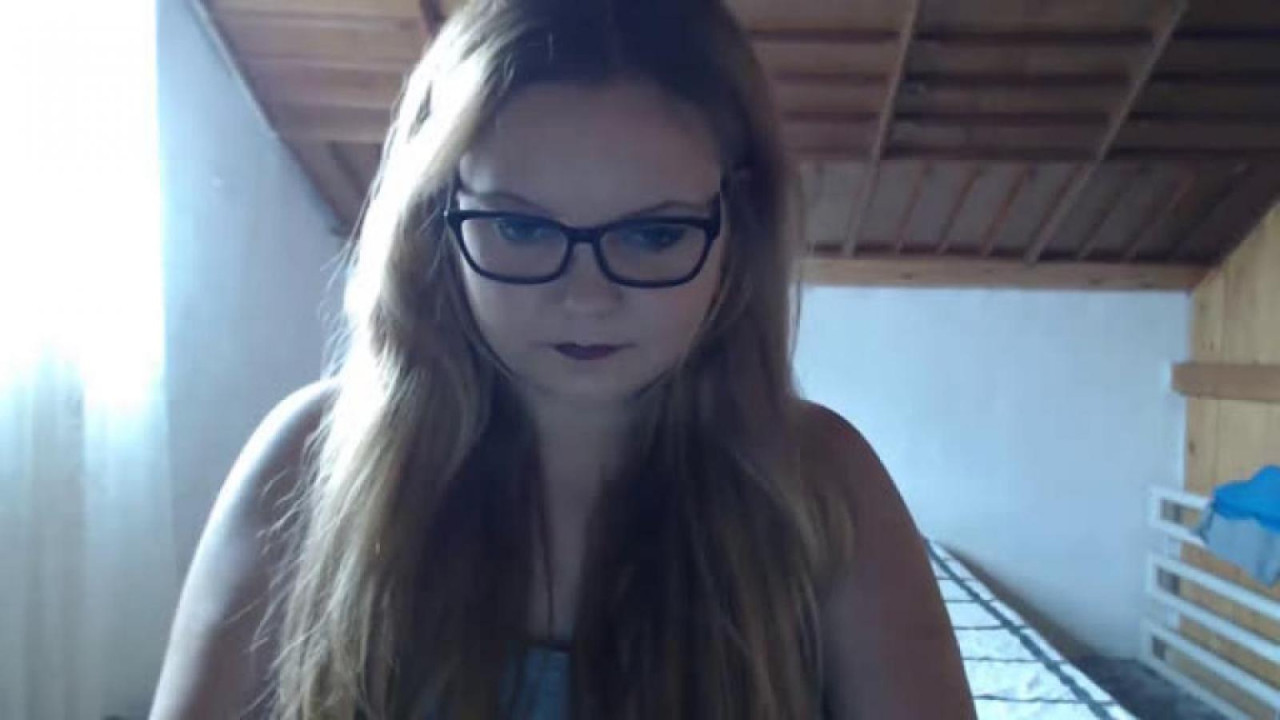 blonde_abbie