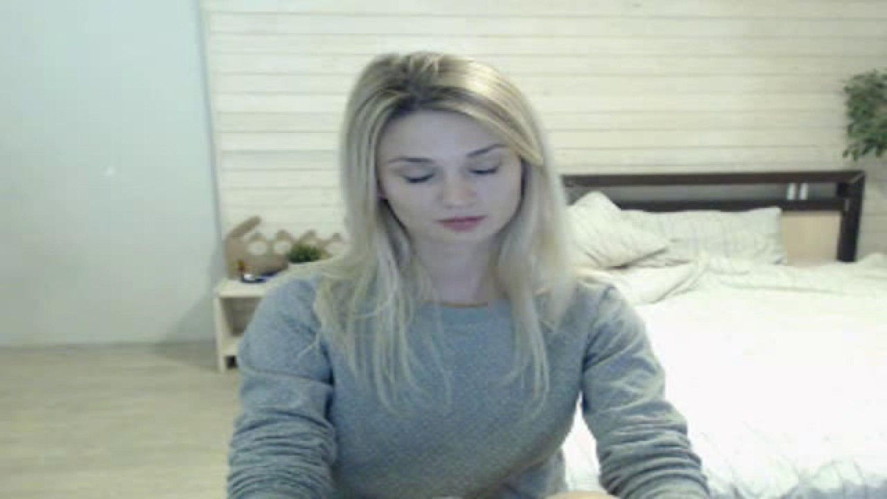 AliciaW MyFreeCams [2017-10-05 23:53:33]