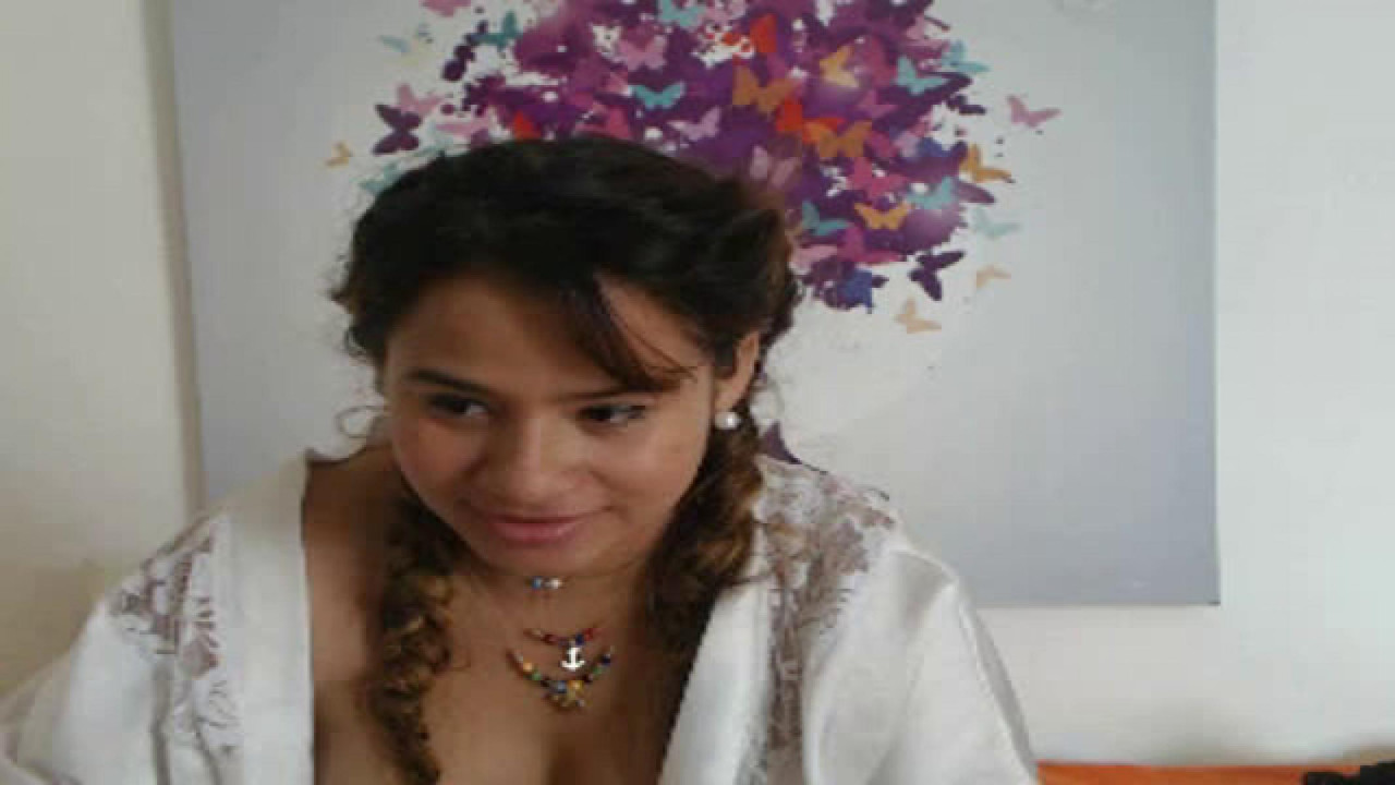 LatinMaid [2017-11-20 18:20:55]