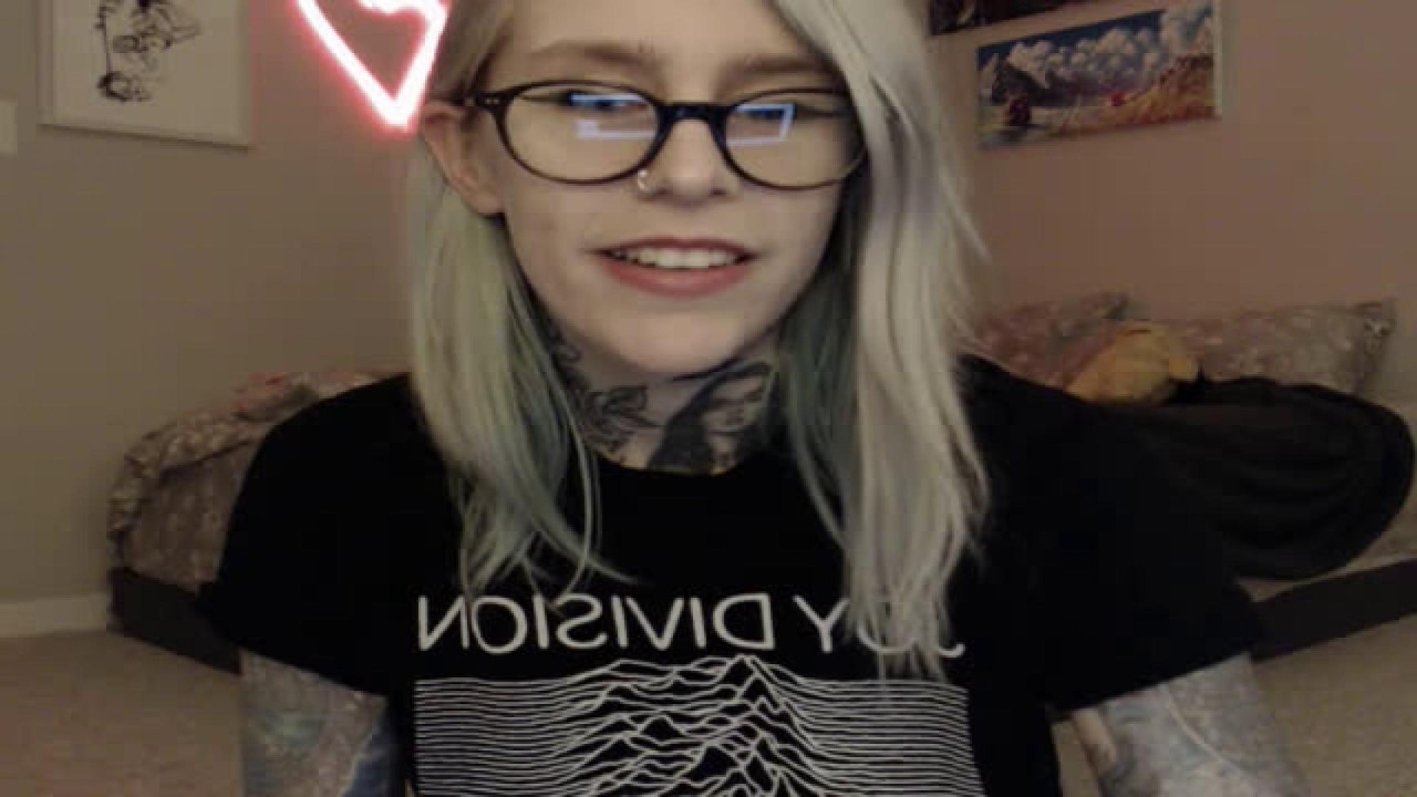 GraveyardGirl MyFreeCams [2017-11-02 03:20:23]