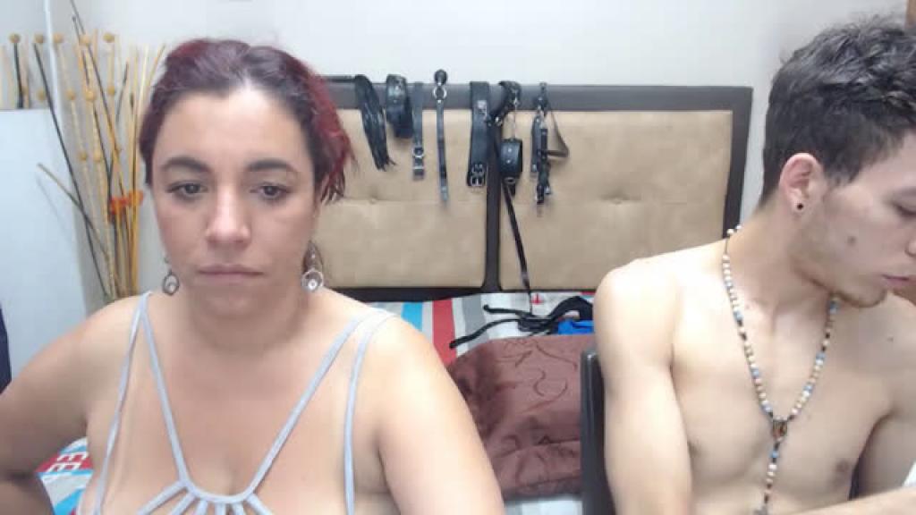 FetishCoouple [2019-12-09 21:15:28]
