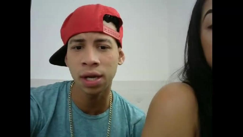 morenaandadonis