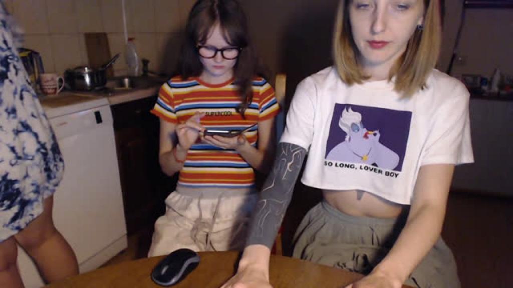 momsroom [2020-03-05 20:44:40]
