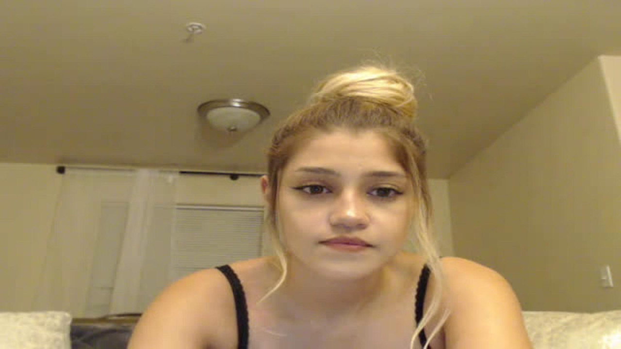 Babygirl_97 MyFreeCams [2017-10-03 05:55:55]