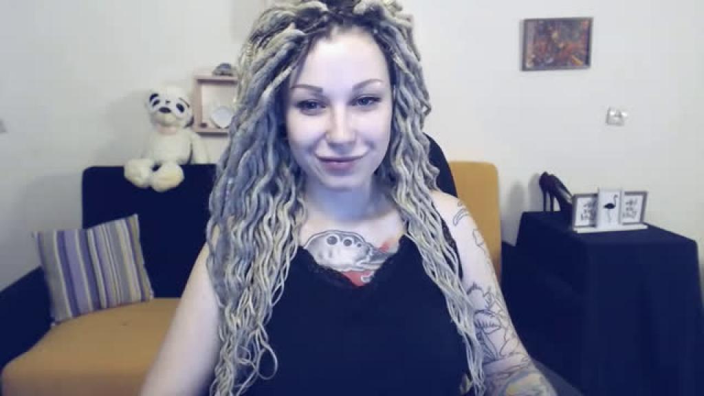 HoneySallyMoore [2019-11-18 05:00:27]