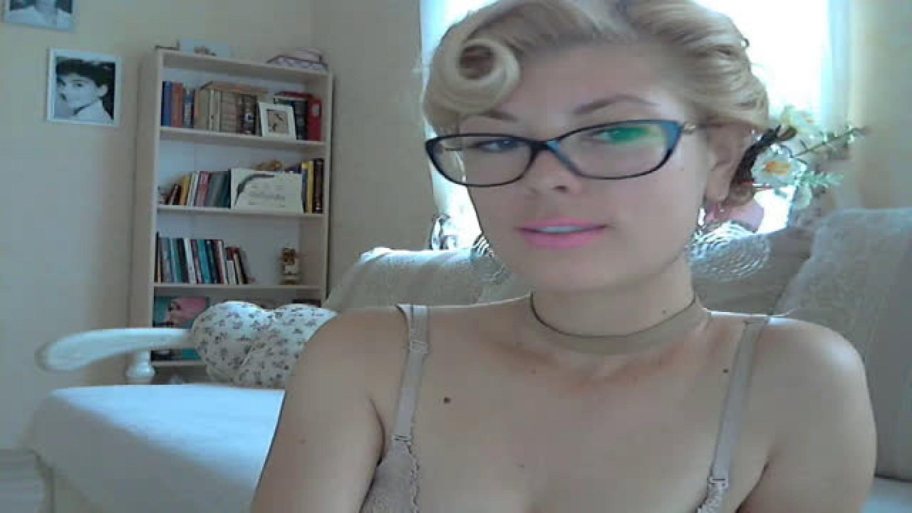 MissDelicia MyFreeCams [2017-10-15 10:51:17]