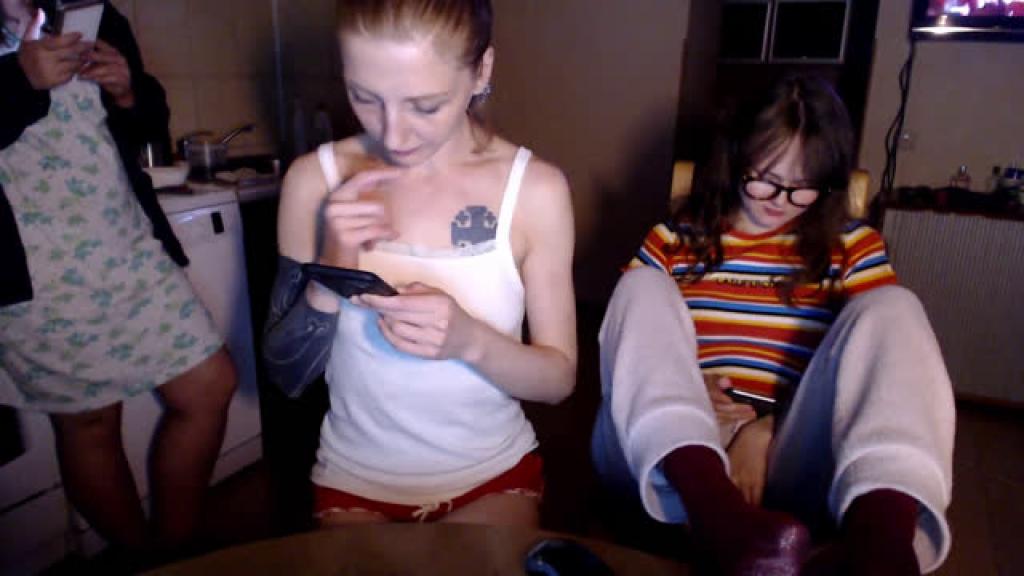 momsroom [2019-12-01 23:28:46]