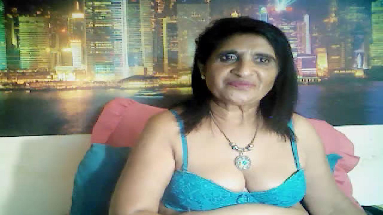 IndianMilf69 [2017-11-13 22:26:18]