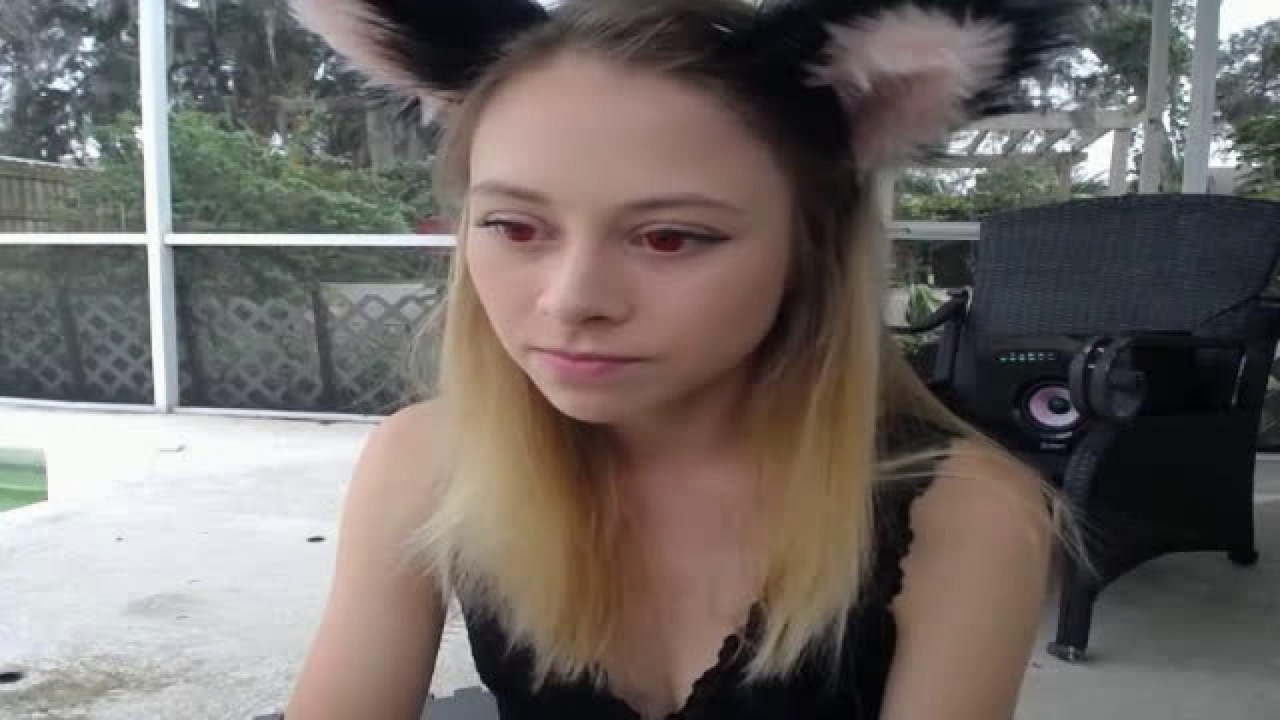 MaddieSprings MyFreeCams [2017-10-06 19:33:00]