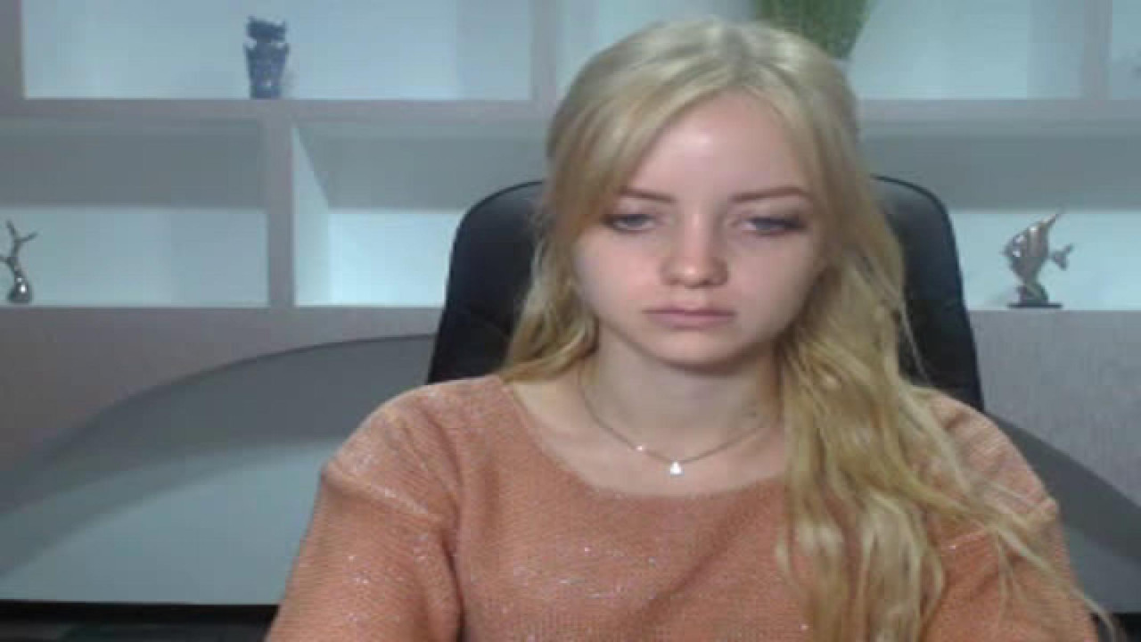 RosemaryHuge MyFreeCams [2017-10-25 13:35:23]