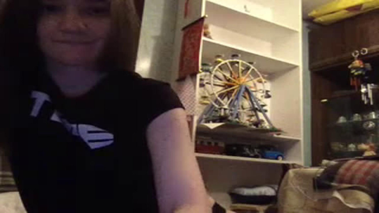 Emmy_Jess MyFreeCams [2017-10-05 16:22:31]