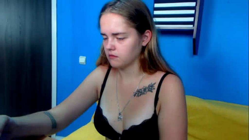Alexaa_Moss__ [2019-10-04 20:01:26]