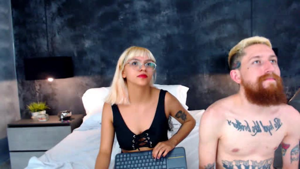 colorful_couple [2019-10-08 02:30:41]