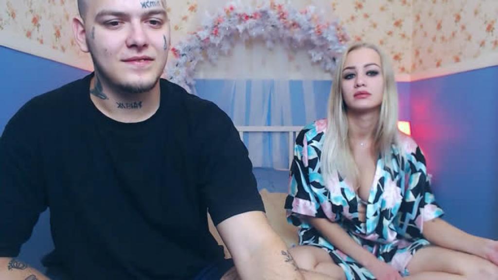 ufavorite_couple [2019-12-26 22:05:41]